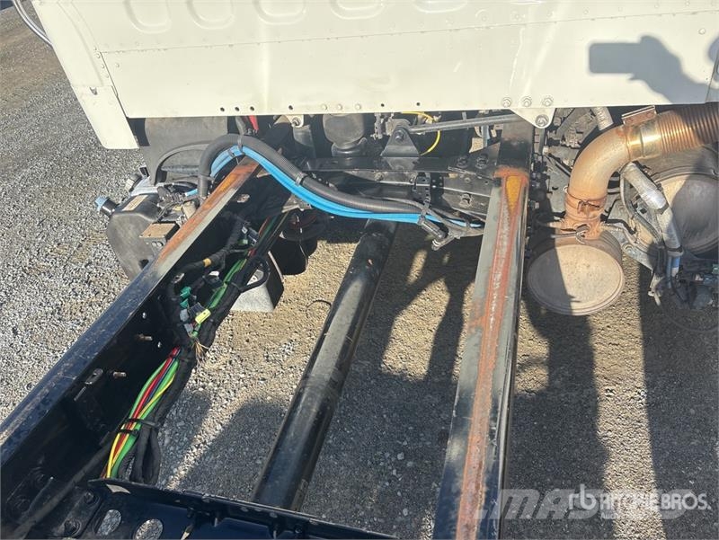 Freightliner M2 106 Cabinas
