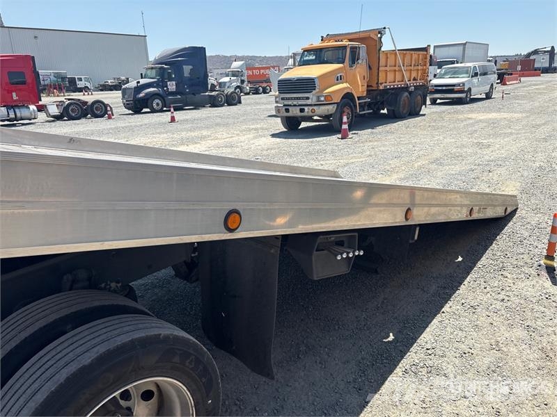 Freightliner M2 106 Recovery vehicles