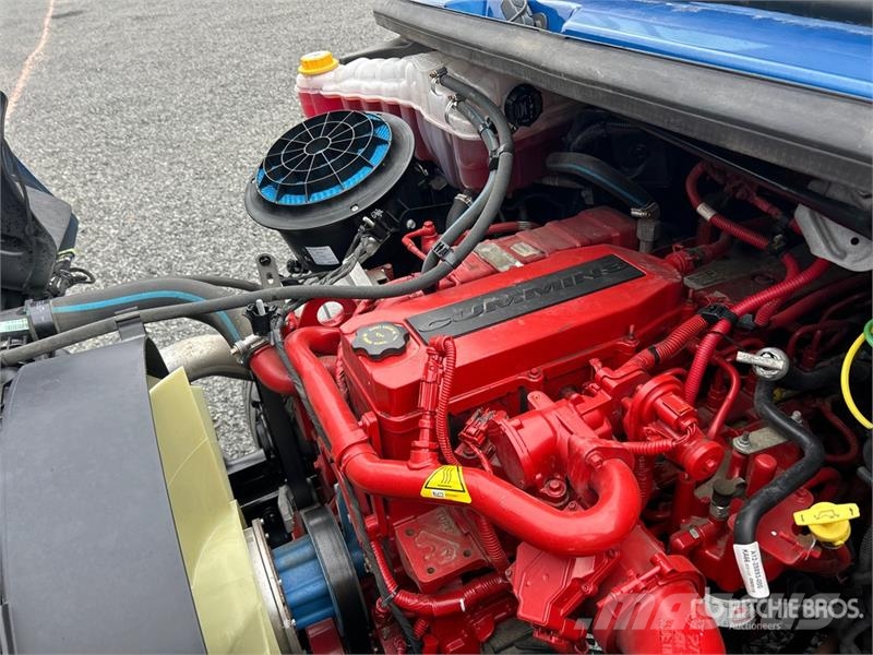 Freightliner M2 106 Kabíny a interiér