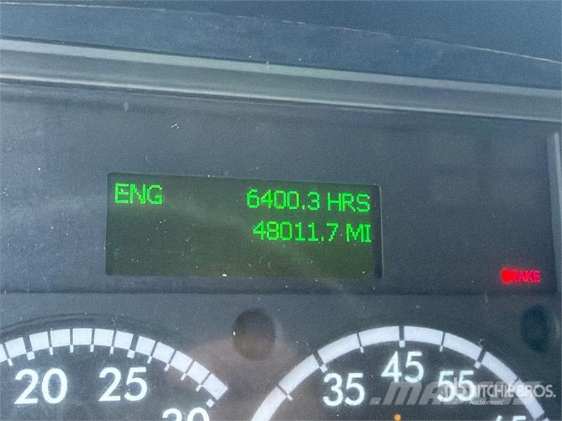 Freightliner M2 106 Камиони за почистване