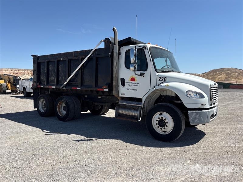 Freightliner M2 106 Kiper tovornjaki