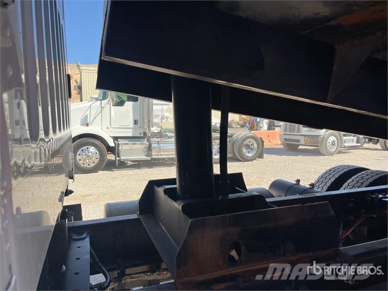 Freightliner M2 106 Kiper kamioni