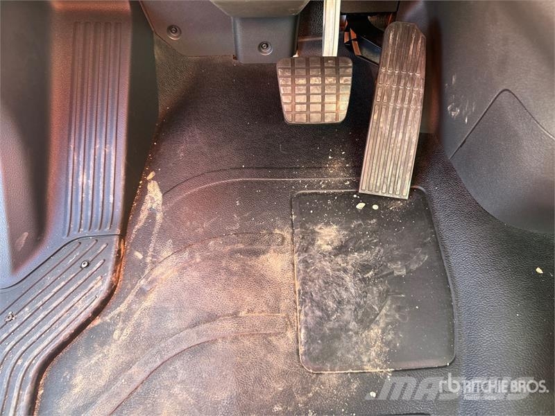 Freightliner M2 106 Мусоровозы