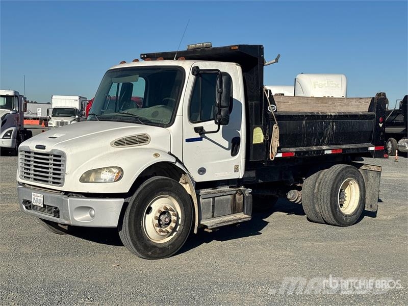 Freightliner M2 106 Kiper tovornjaki