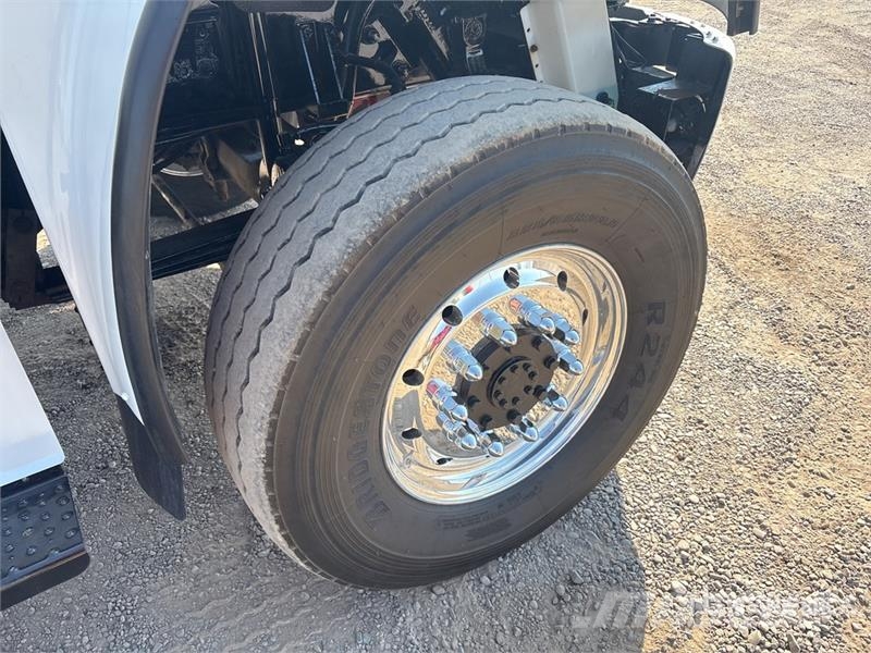 Freightliner M2 106 Kiper tovornjaki