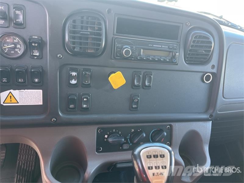 Freightliner M2 106 Kiper kamioni