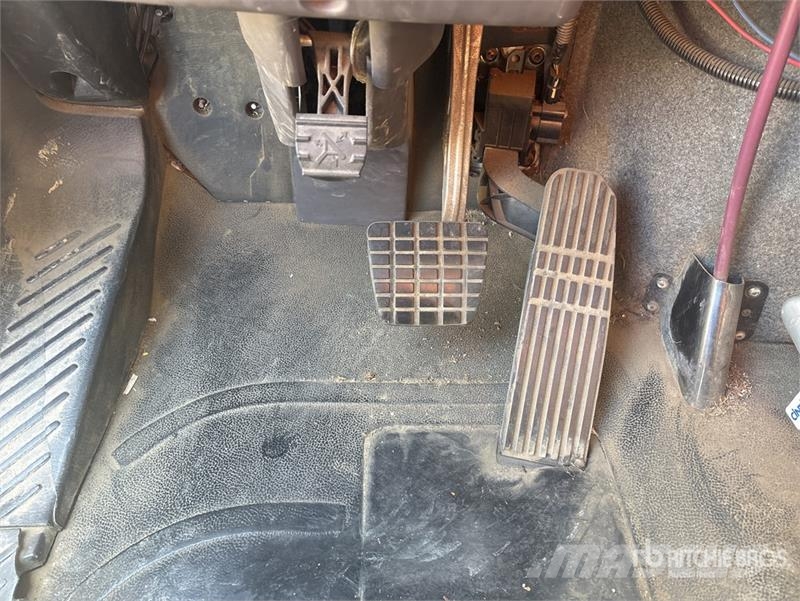 Freightliner M2 106 Camiones plataforma