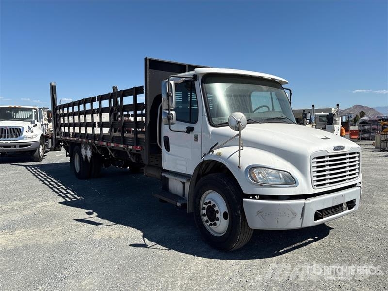 Freightliner M2 106 Valníky/Sklápěcí bočnice