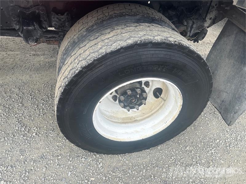 Freightliner M2 106 شاحنات قلابة