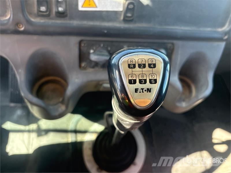 Freightliner M2 106 شاحنات قلابة