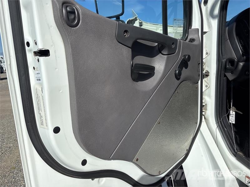 Freightliner M2 106 Isotermos y frigoríficos