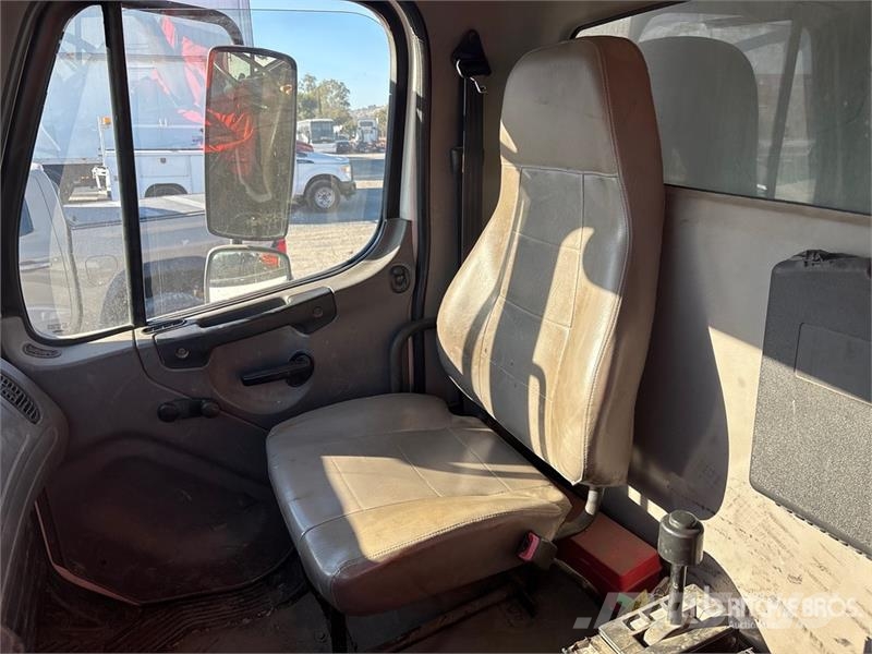 Freightliner M2 106 Kiper tovornjaki