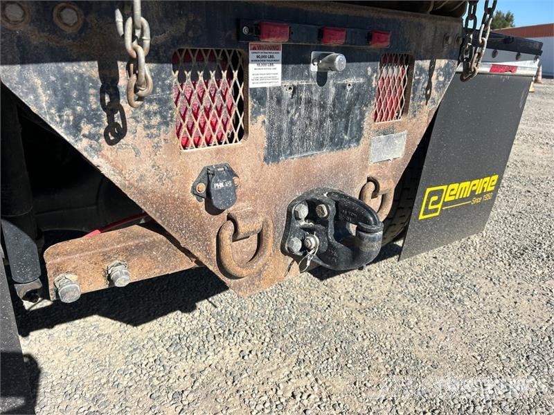 Freightliner M2 106 شاحنات قلابة
