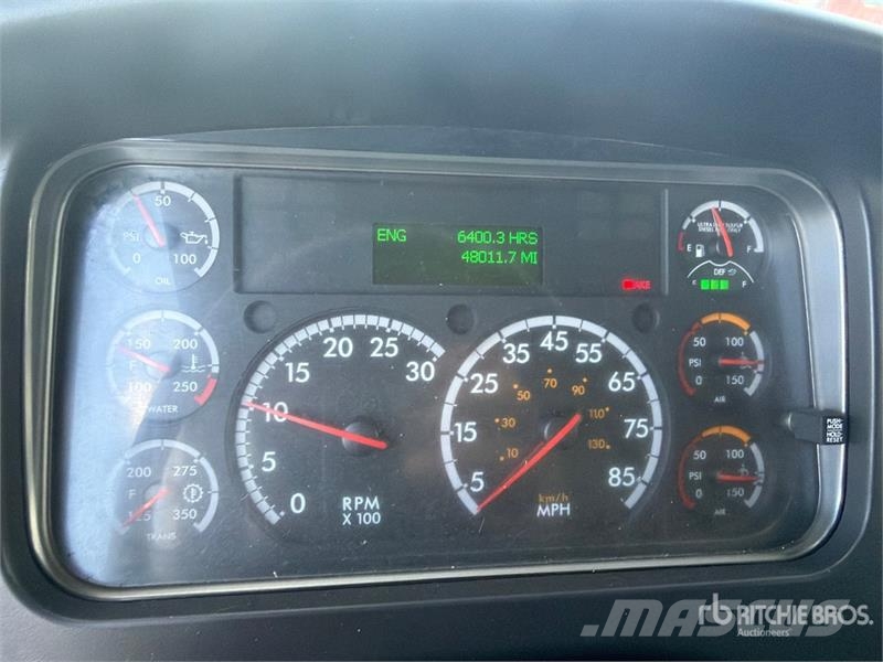 Freightliner M2 106 Камиони за почистване