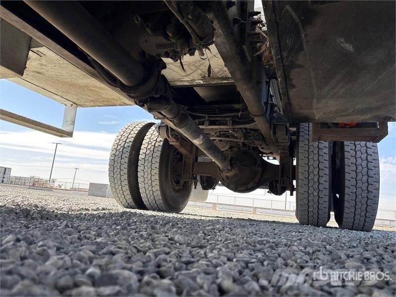 Freightliner M2 106 Εναέριες πλατφόρμες τοποθετημένες σε φορτηγό
