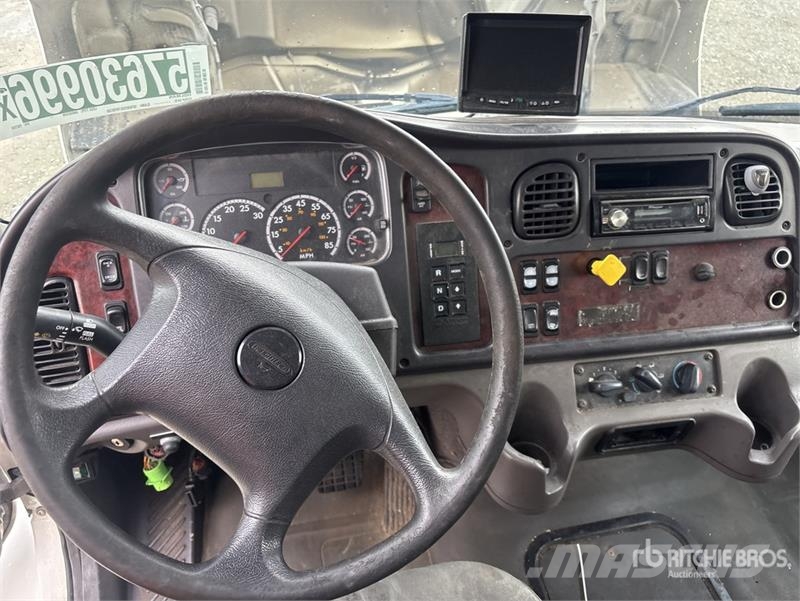 Freightliner M2 106 Ostali kamioni