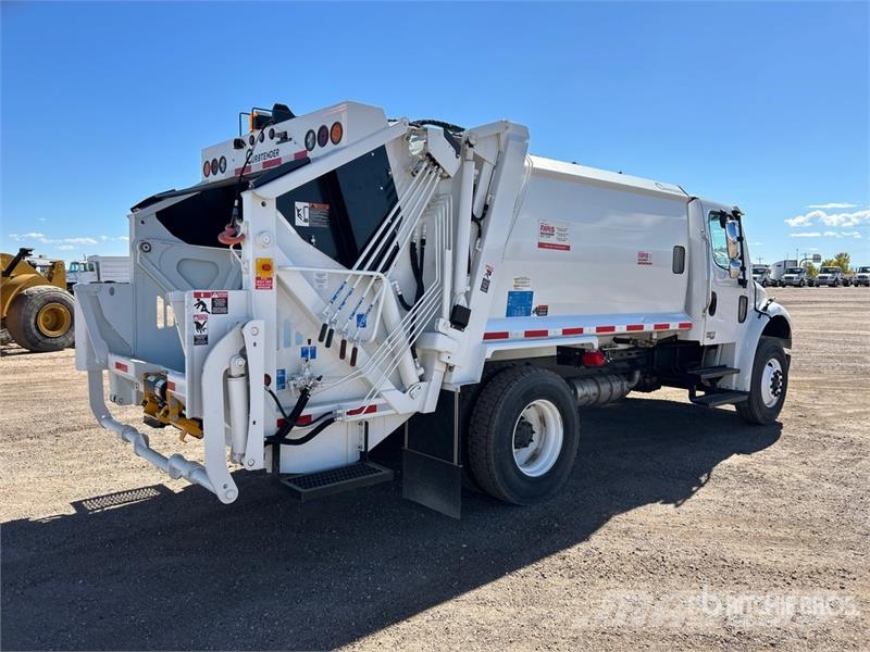 Freightliner M2 106 Мусоровозы