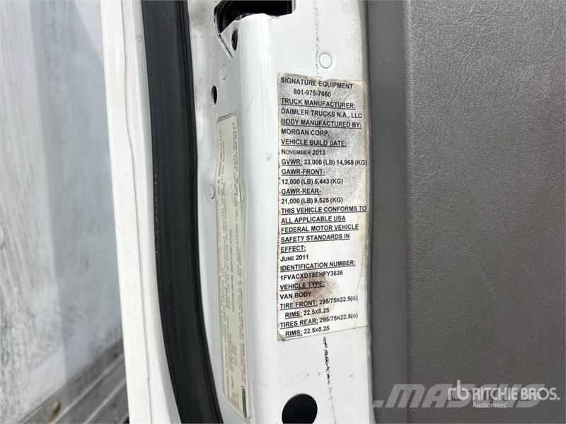 Freightliner M2 106 Cabins and interior