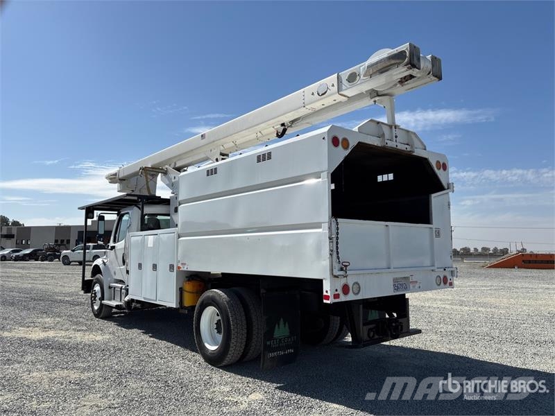 Freightliner M2 106 Εναέριες πλατφόρμες τοποθετημένες σε φορτηγό