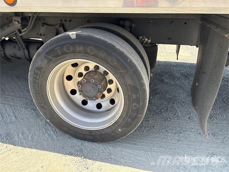Freightliner M2 106 Recovery vehicles