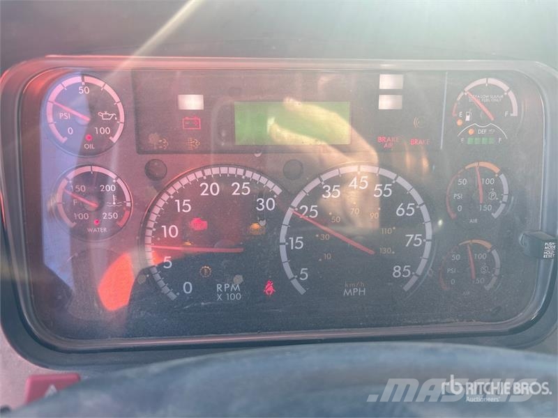 Freightliner M2 106 Kiper tovornjaki
