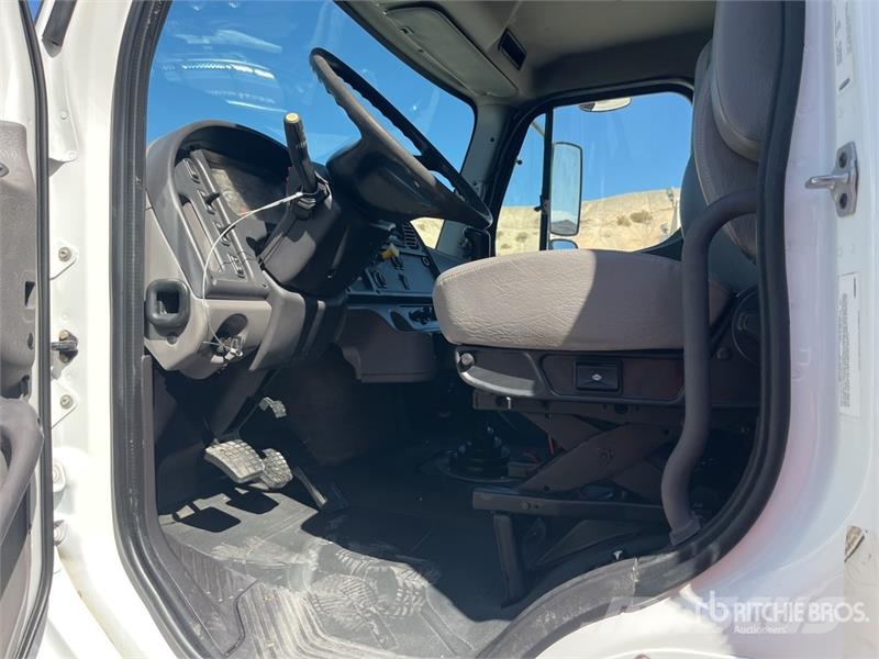 Freightliner M2 106 Kiper kamioni