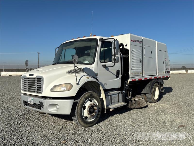 Freightliner M2 106 Pometalni stroji