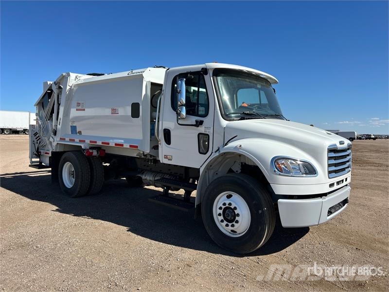 Freightliner M2 106 Мусоровозы