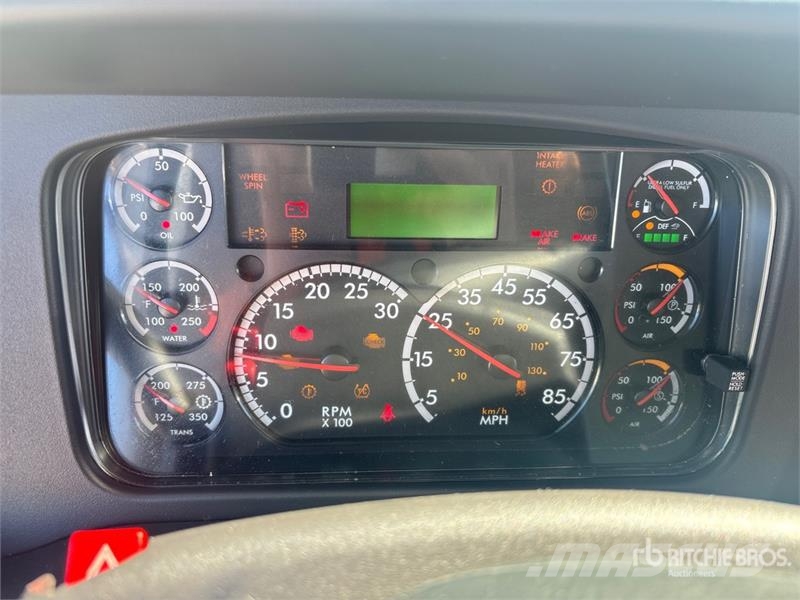 Freightliner M2 106 Wywrotki