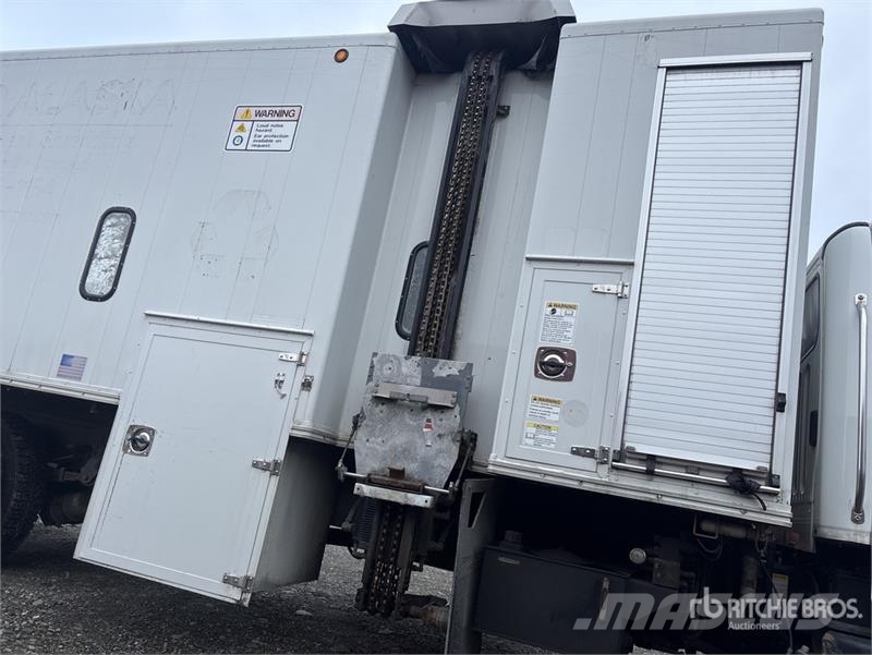 Freightliner M2 106 Ostali kamioni