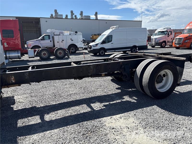 Freightliner M2 106 キャビン及び内装