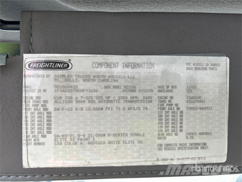 Freightliner M2 106 Cabins and interior
