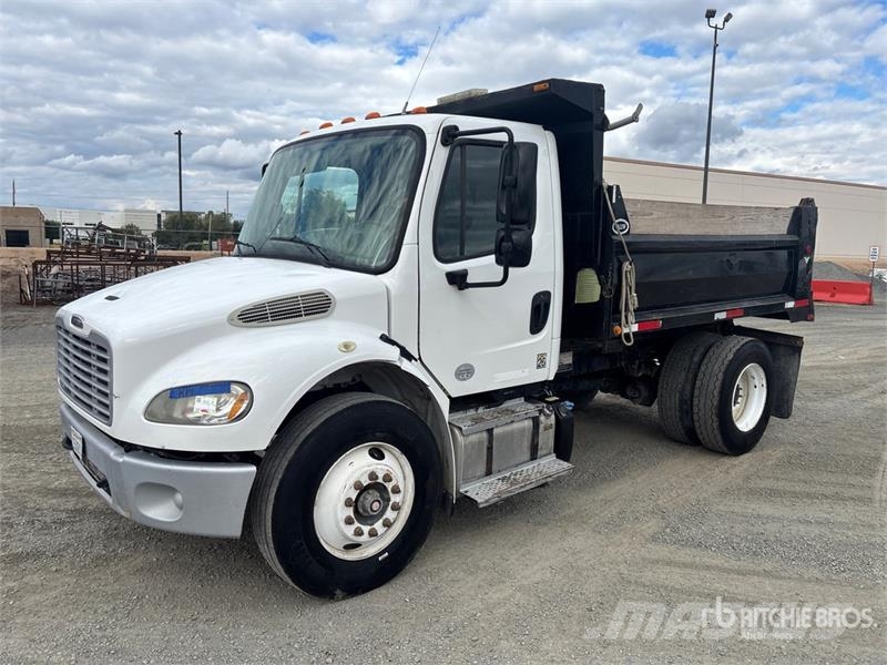 Freightliner M2 106 شاحنات قلابة