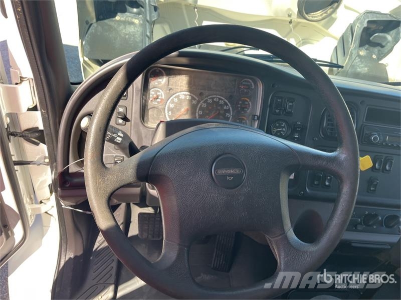 Freightliner M2 106 Kiper kamioni