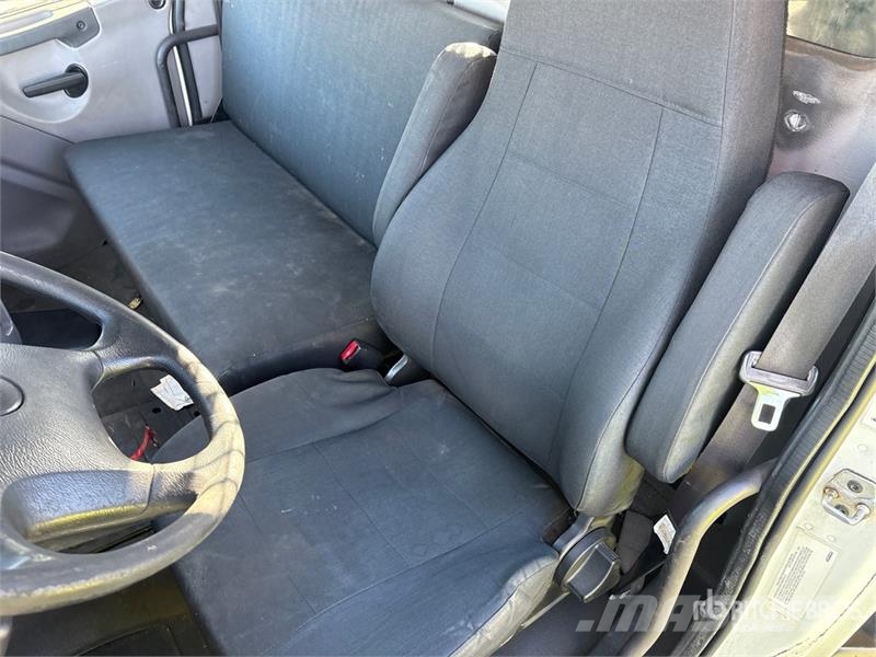 Freightliner M2 106 Kamioni sa otvorenim sandukom