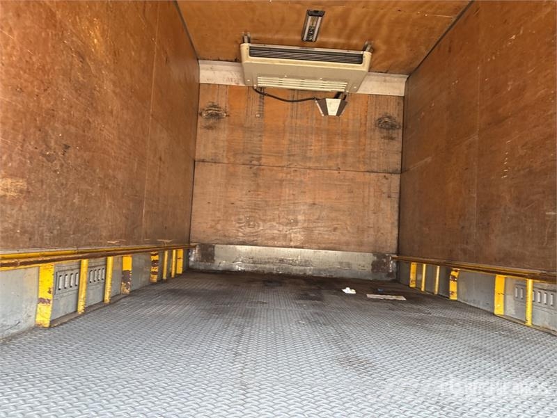 Freightliner M2 106 شاحنات بدرجة حرارة قابلة للضبط