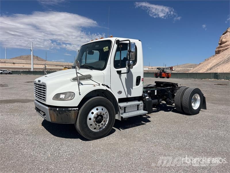 Freightliner M2 106 Tracteur routier