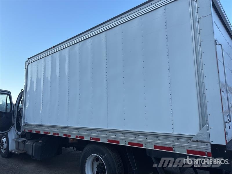 Freightliner M2 106 溫控卡車
