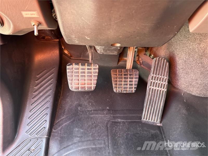Freightliner M2 106 Furgons