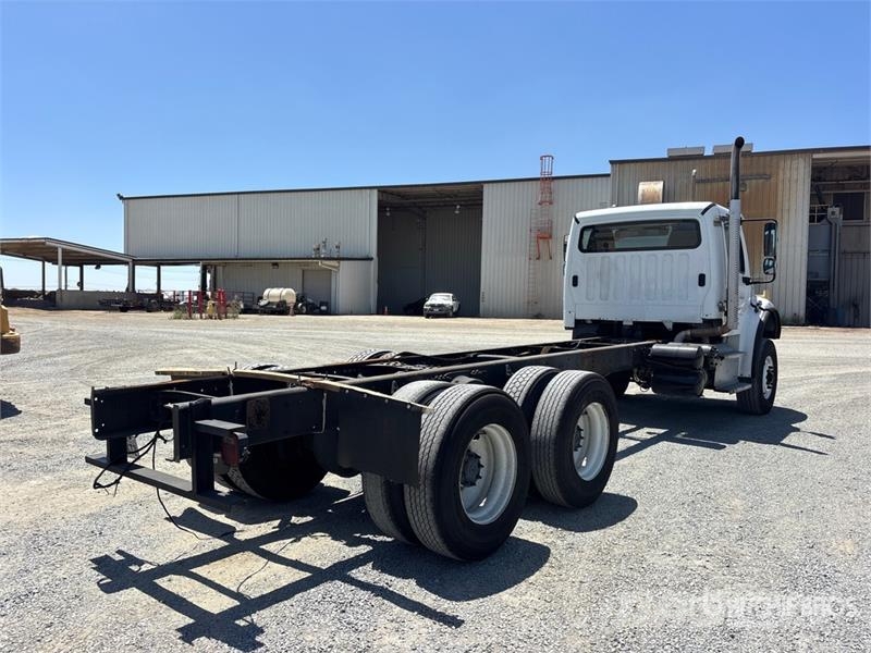 Freightliner M2 106 Cabinas