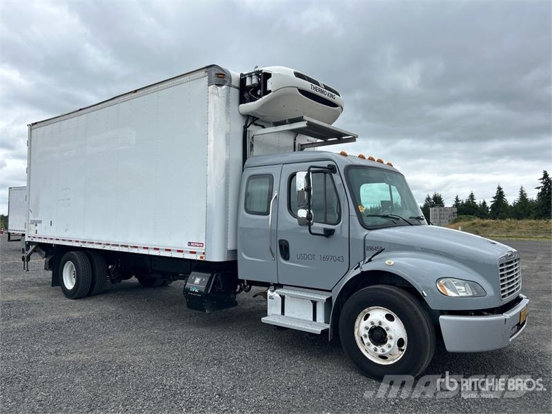 Freightliner M2 106 Kühlkoffer