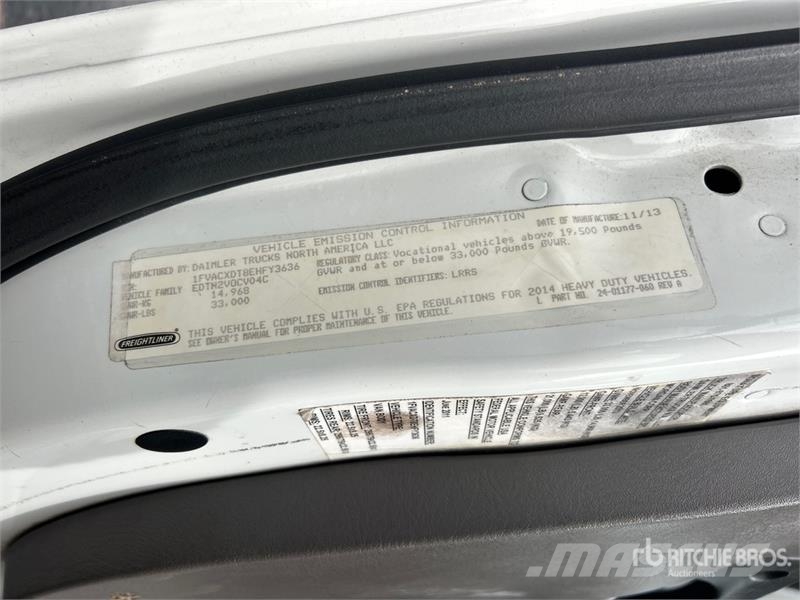 Freightliner M2 106 Cabins and interior