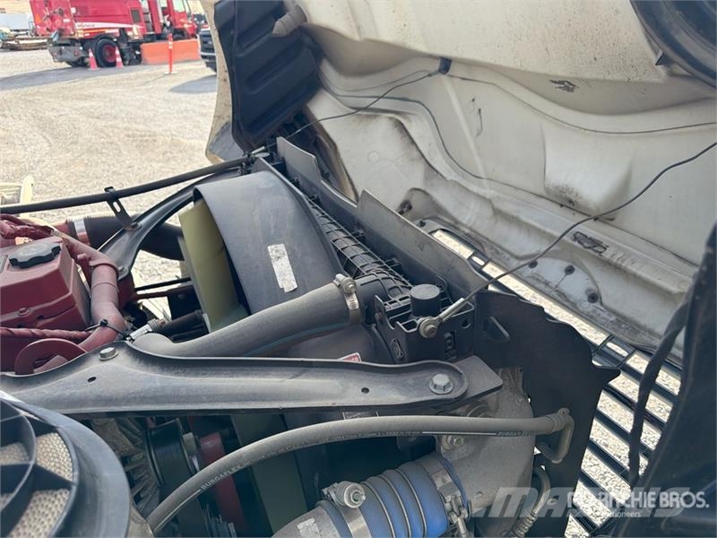 Freightliner M2 106 Камиони за почистване