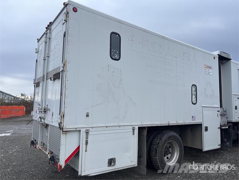 Freightliner M2 106 Ostali kamioni