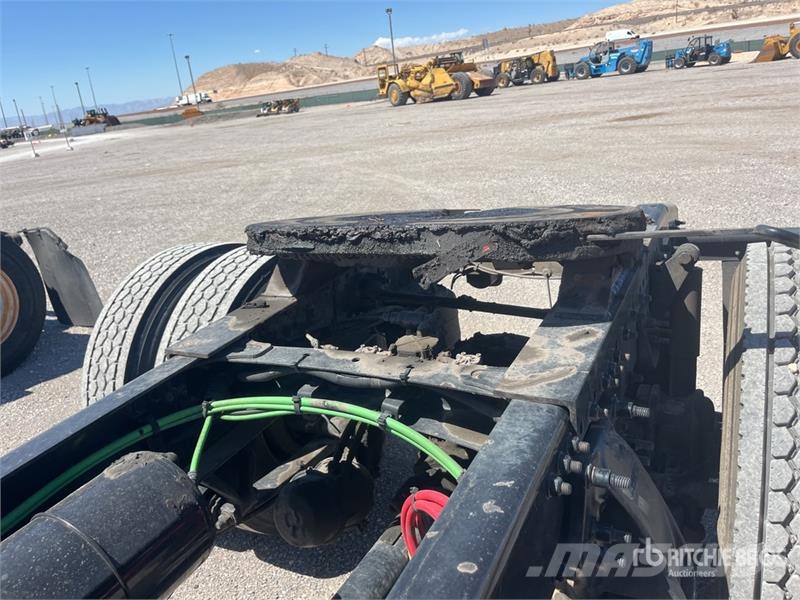 Freightliner M2 106 Tracteur routier
