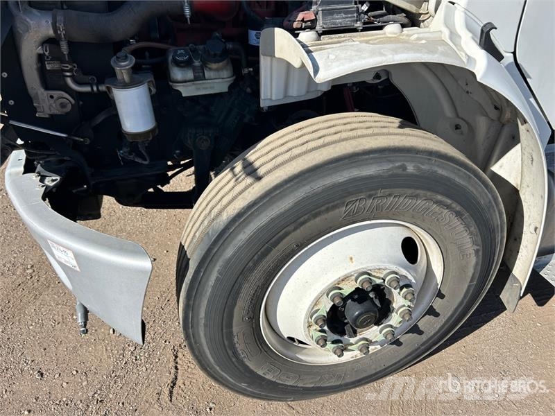 Freightliner M2 106 Pometalni stroji