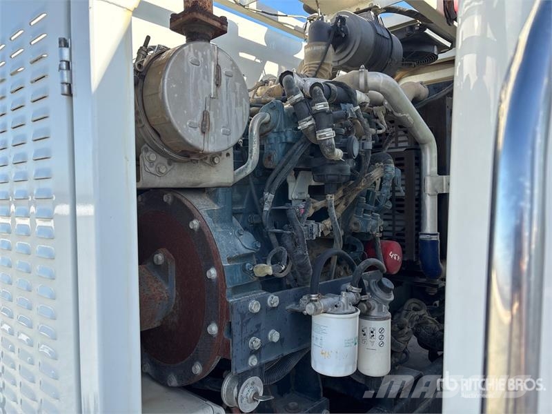 Freightliner M2 106 Pometalni stroji