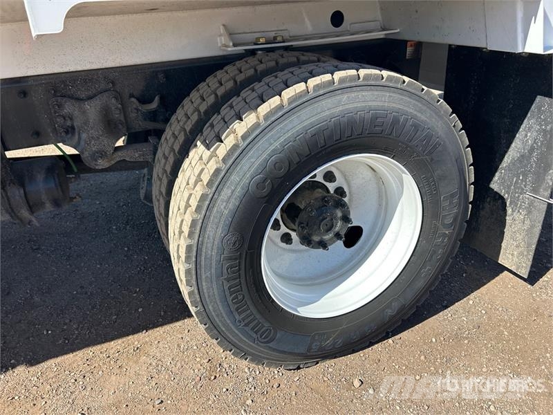 Freightliner M2 106 Мусоровозы