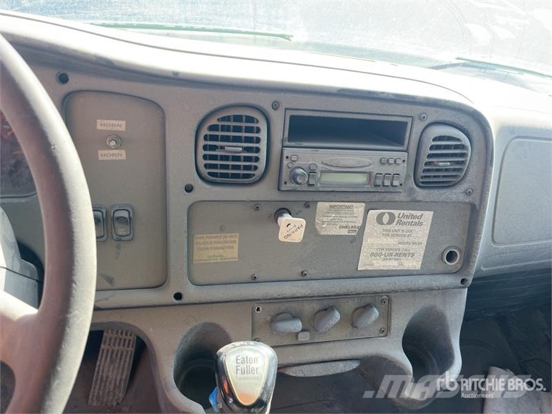 Freightliner M2 106 Vattentankbilar