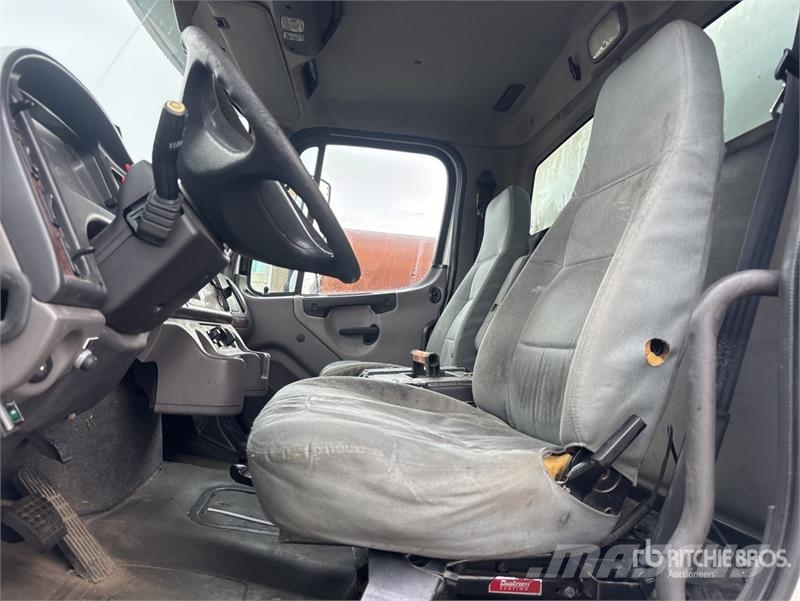 Freightliner M2 106 Ostali kamioni